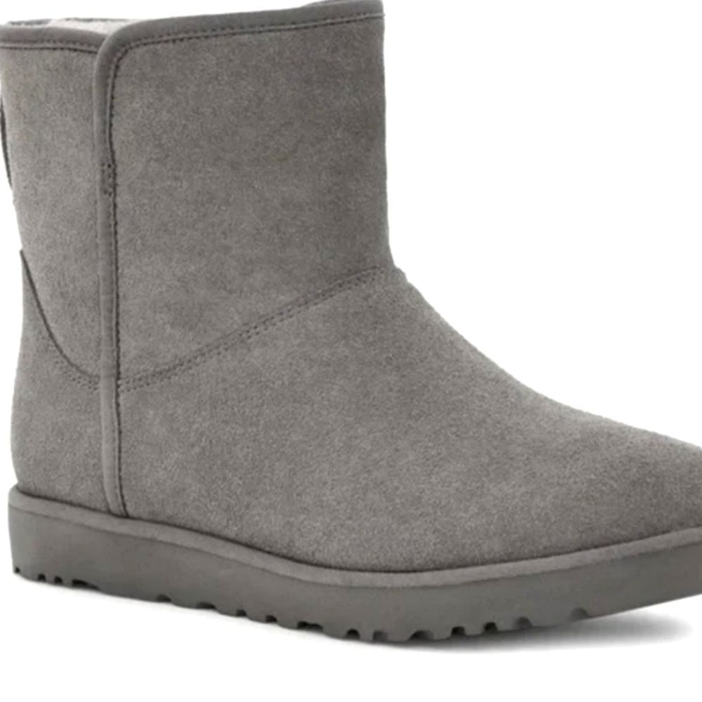 Ugg Cory Sheepskin Boots- Grey